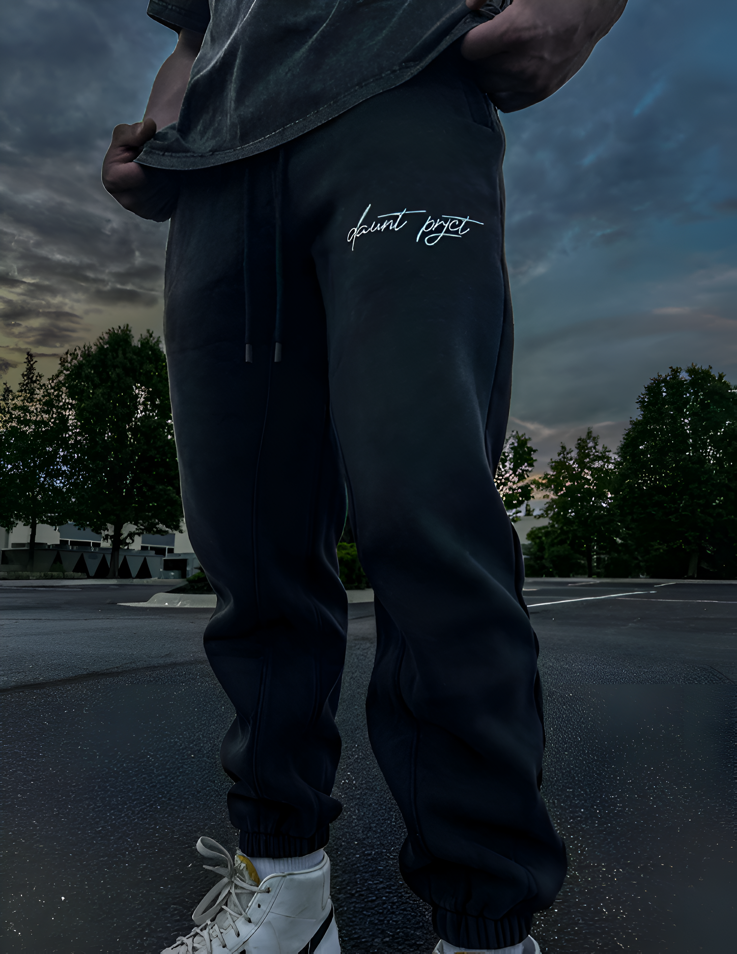 JOGGERS